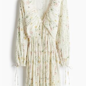 H&M Cream Floral Long Sleeve Dress